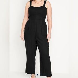 Old Navy Fit and Flare Jumpsuit. Size Large. New with tags